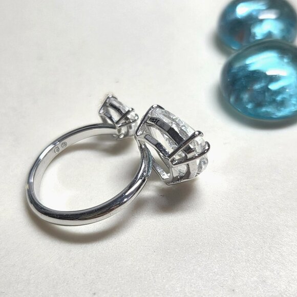 Authentic Swarovski Millenia Cocktail Ring Rhodium Finish Clear Crystals Size 6 - Picture 4 of 6